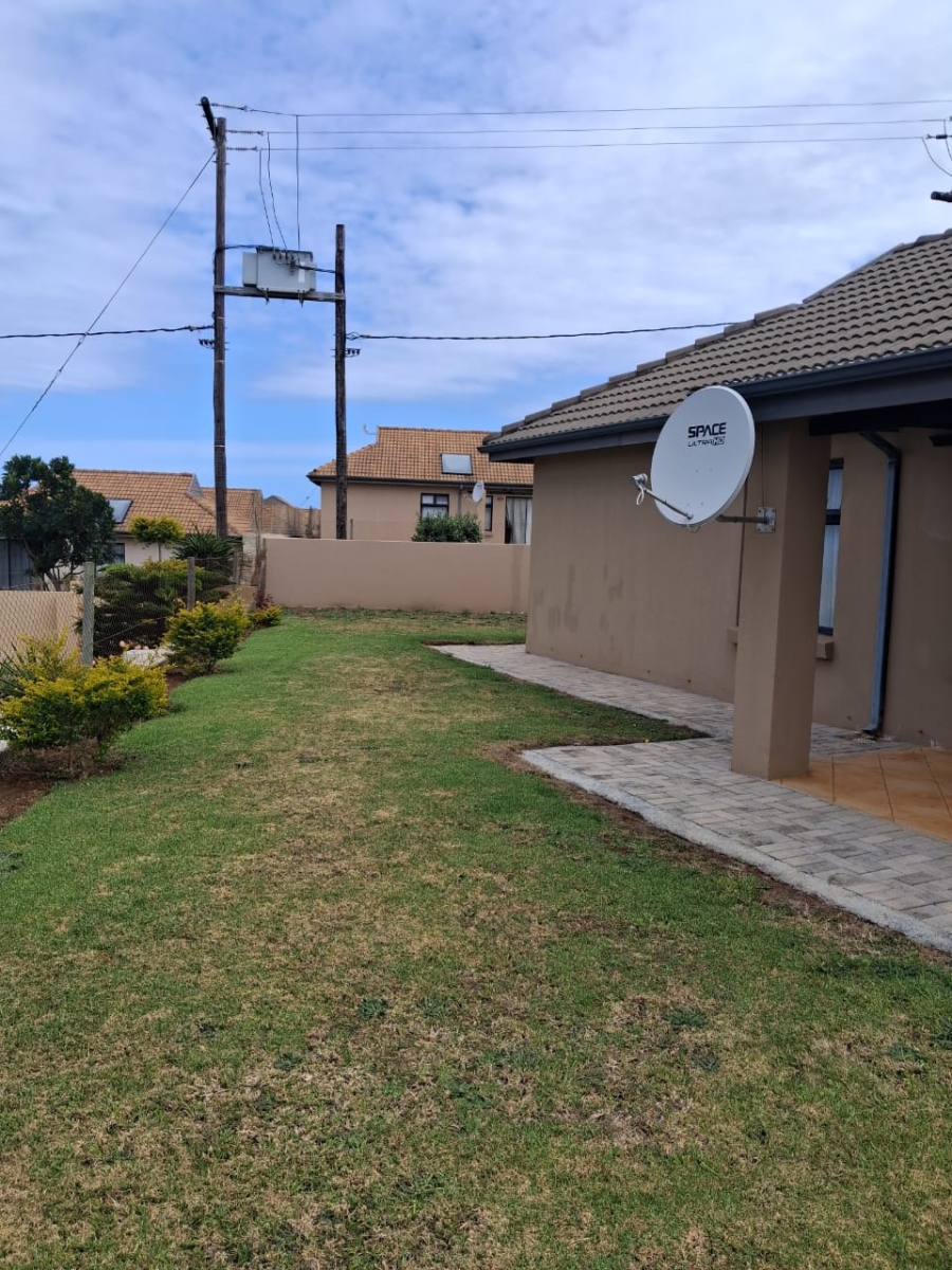 To Let 3 Bedroom Property for Rent in Kidds Beach Eastern Cape